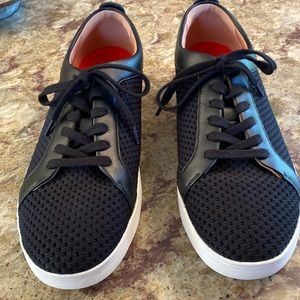 Fitflop tennis shoes
